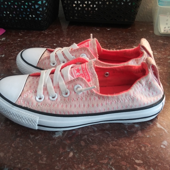Women's Converse - Picture 2 of 8